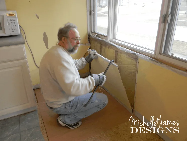 Removing the drywall - www.michellejdesigns.com - #kitchenremodel