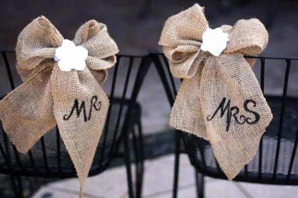 DIY Burlap Wedding Ideas - www.michellejdesigns.com