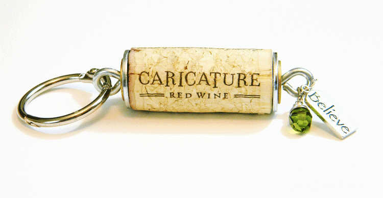 These wine cork key chains are so easy to make and are great gifts. - www.michellejdesigns.com