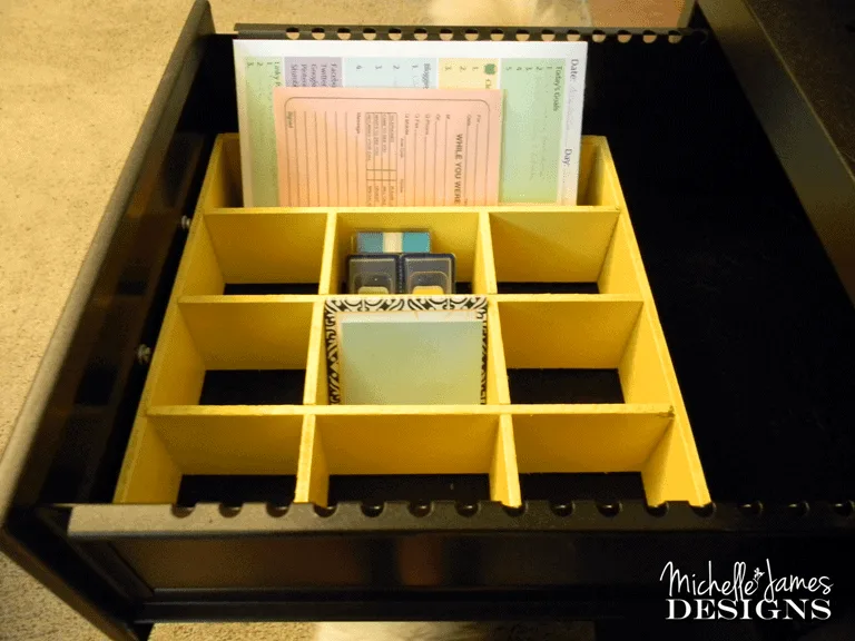 Instant-Desk-Drawer-Organizer - www.michellejdesigns.com - Use what you have as organizers for your home. #organizing, #diy, #upcycle