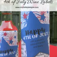 4th of July Wine Bottle Labels - www.michellejdesigns.com - a free printable to decorate your wine bottles for the holiday!