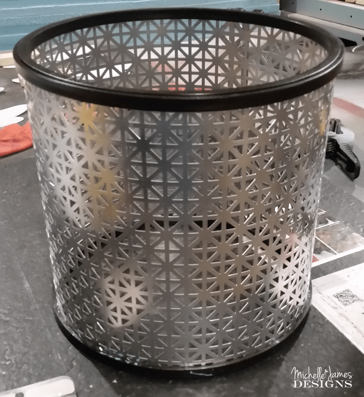 DIY Metal Lampshade - www.michellejdesigns.com - I created this from a piece of metal and some embroidery hoops and you can too!