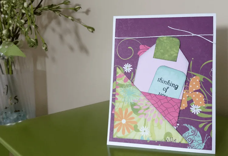 Hand_Made_Pocket_Card - www.michellejdesigns.com - This post will show you how to create a hand made pocket card that is simple, easy and fun!
