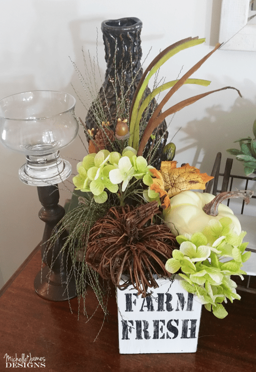 Farmhouse-Decor - www.michellejdesigns.com - Learn how to find items at the thrift store to make into beautiful farmhouse decor you will love!