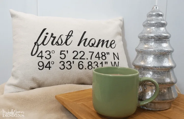 Coordinates Throw Pillow - www.michellejdesigns.com - I was asked to create some coordinates throw pillows for some first home gifts. I used drop cloth and my Silhouette Cameo and they turned out so nice!