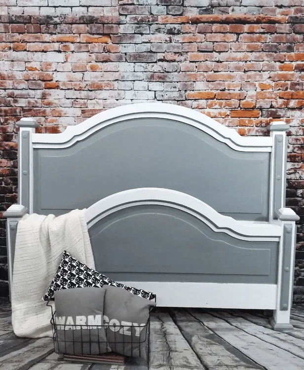 I used my Finishmax HomeRight paint sprayer to complete a makeover on this farmhouse style bed. It made quick work of the painting and let me finish this furniture DIY quickly and easily