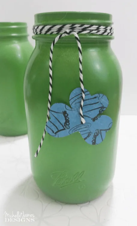 There are some amazing St. Patrick's Day projects out there. I am showing you some mason jar favorites that you would be proud to make and show off in your home.