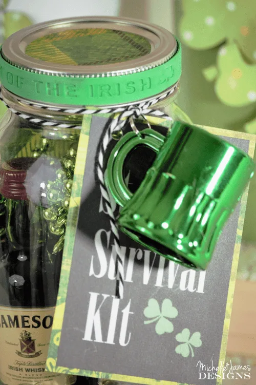 Irish Decor in a Mason Jar as a St. Patrick's Day Craft Idea