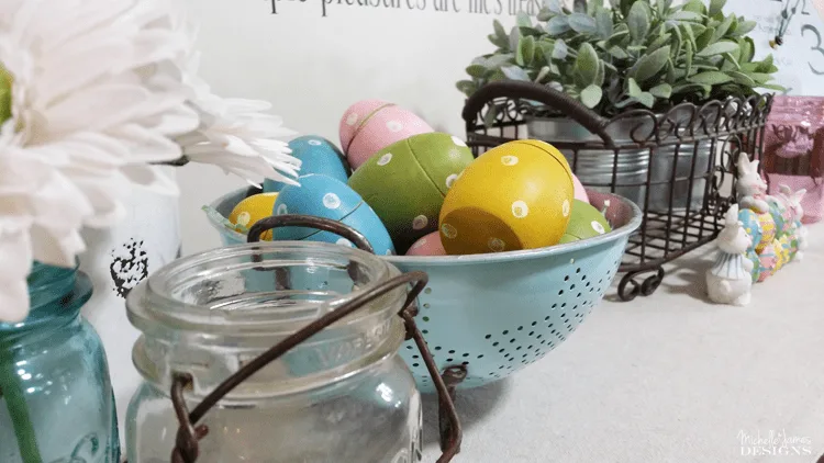 I gave this thrift store vintage colander a new look with teal spray paint. Now it is the perfect look for my home decor! www.michellejdesigns.com