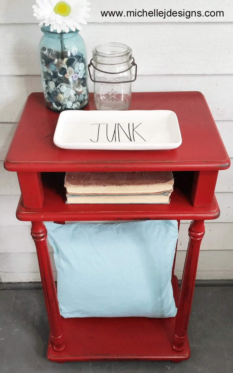 Red is not a color I use too often but after completing this painted red table my mind has been changed. The color along with the distressing turned out perfectly! www.michellejdesigns.com