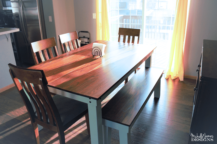 We made a dining room bench to match the dining table we built for our son and his wife. The oak stained top and the Sea Glass legs made a beautiful dining table bench they can enjoy for years and years - www.michellejdesigns.com