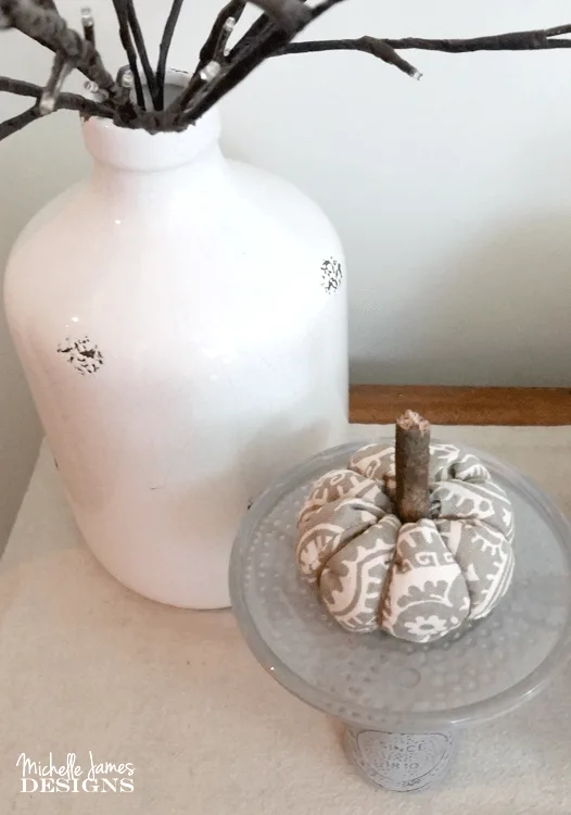 I love pumpkins. I decided to make DIY fabric pumpkins this year to ease into my fall decor! - www.michellejdesigns.com