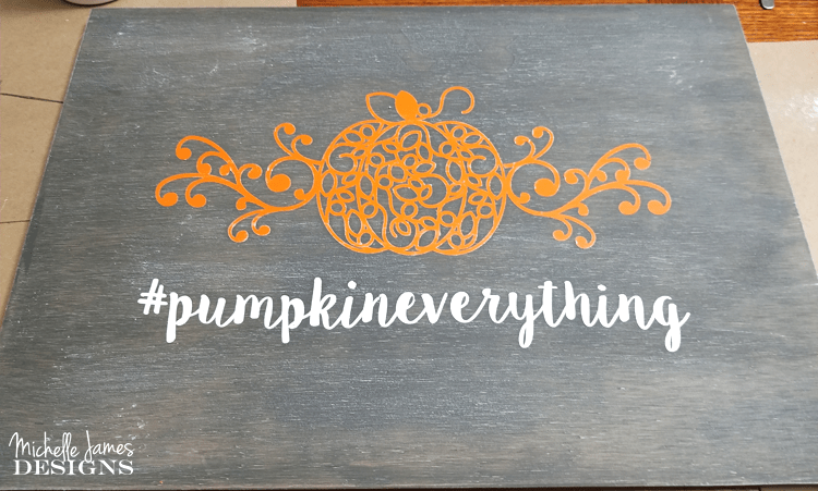 An easy way to create a fall wooden sign using the Silhouette Cameo and DecoArt! - www.michellejdesigns.com