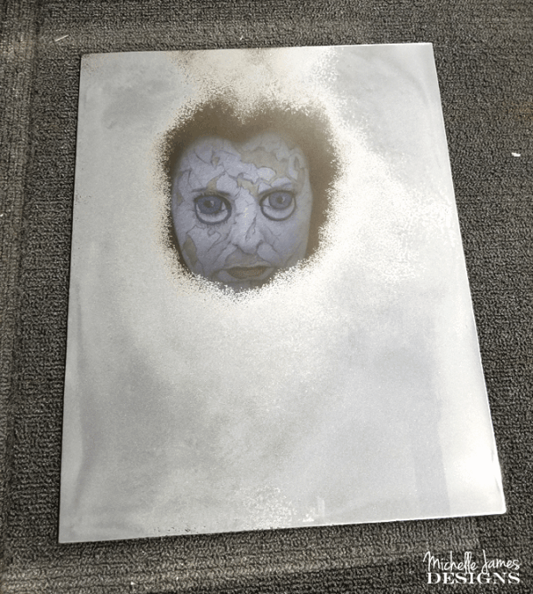 How To Create An Eerie Haunted Halloween Mirror