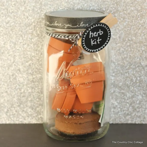 I love to make creative gifts for people. A gift in a jar is so fun and easy to make and you can customize each one for a special person. Check out these awesome gift in a jar ideas -#gifts #giftideas #jargifts #giftinajar - www.michellejdesigns.com