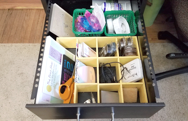 I attempted to do a little craft room organizing starting with a drawer and my desk top #craftroomorganization #organize #craftroom -www.michellejdesigns.com