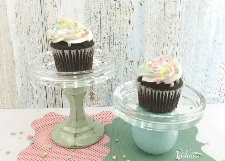 I love these individual glass cupcake stands. Keep reading to find out exactly how easy they are!- www.michellejdesigns.com