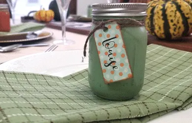 These are the perfect mini mason jar party favors. I made them for our Thanksgiving dinner but they would be fun at any special occasion. - www.michellejdesigns.com #michellejdesigns #partyfavors #masonjars #masonjargifts