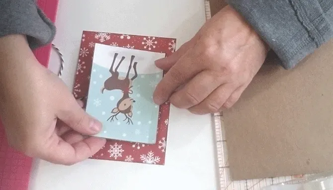 People love to receive handmade cards. In this post I am showing how to create an easy Christmas Reindeer card that opens to a fun surprise! www.michellejdesigns.com #michellejdesigns #handmadecards #echopark