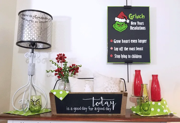 A Funny Sign To Add To The Grinch Decorations - Michelle James Designs