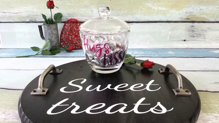 Learn how to decorate a Valentine Glass Candy Dish and an all occasion wood tray! - www.michellejdesigns.com #michellejdesigns #valentinecandydish #valentinedecor #diyvalentinesday