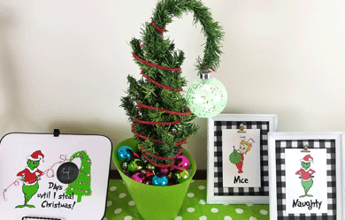 Finished Grinch Curved Tree with light up ornament