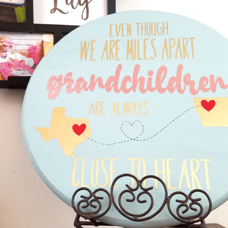 Finished DIY wood sign for Grandparent's Day featuring StyletechCraft vinyl.