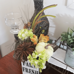 Farmhouse-Decor - www.michellejdesigns.com - Learn how to find items at the thrift store to make into beautiful farmhouse decor you will love!