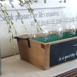 I spotted this wooden box at a garage sale and knew I could hide the ugly painted side with chalkboard paint. So that is exactly what I did. Now I have the perfect farmhouse wooden box for my home! - www.michellejdesigns.com